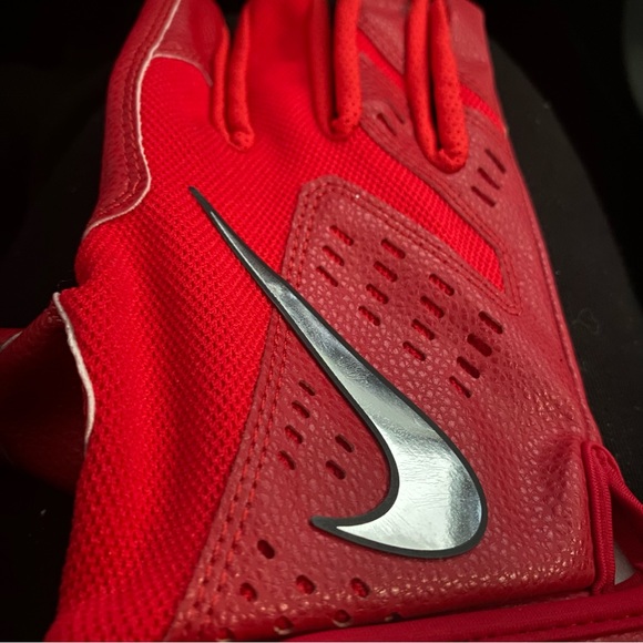 Nike Trout Force Edge Batting Gloves 2.0 Youth Large Red/Metallic Chrome - Picture 12 of 15
